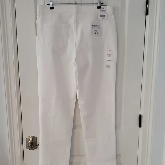Gloria Vanderbilt White Straight Leg Jeans - Picture 4 of 5